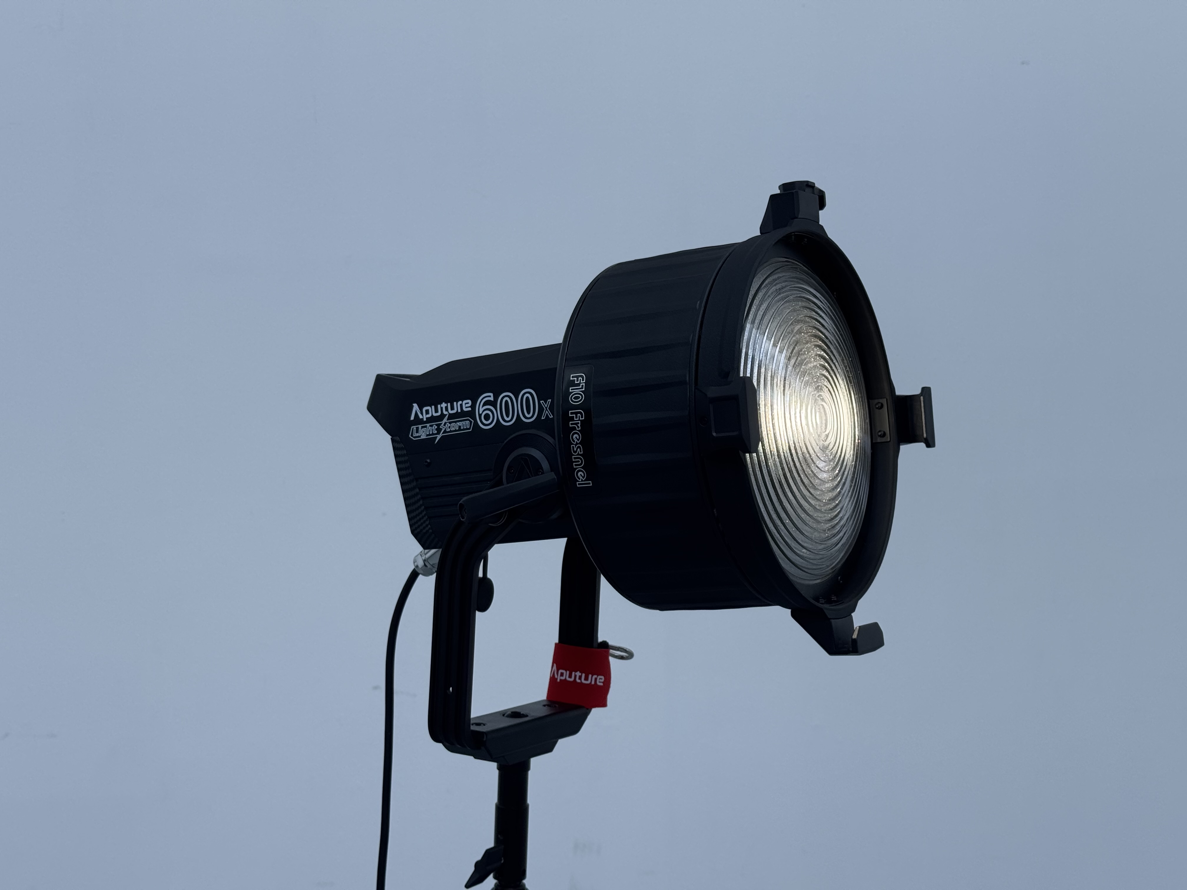 Aputure Fresnel F10