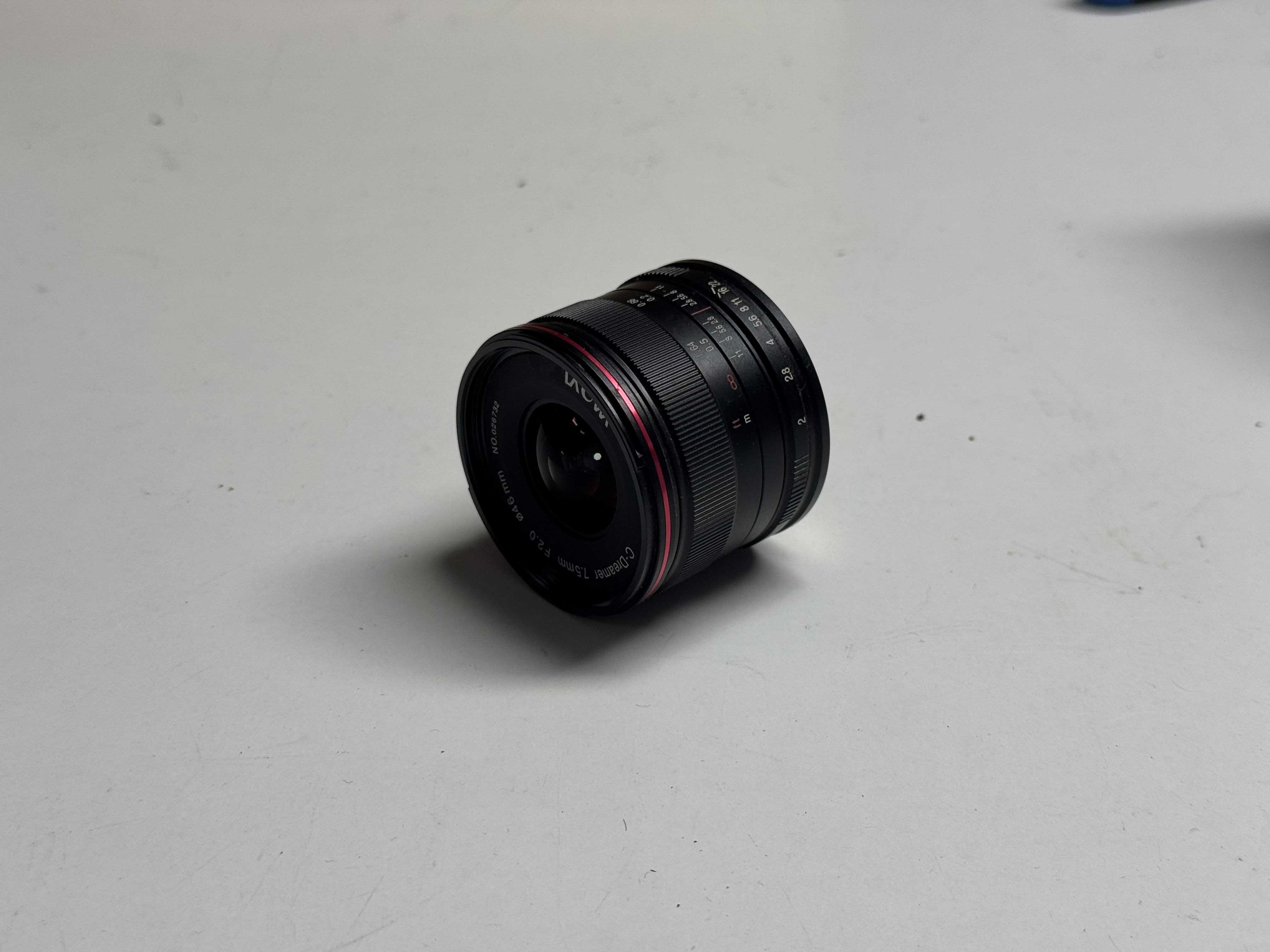 Laowa 7,5mm f/2,0 drone für MFT