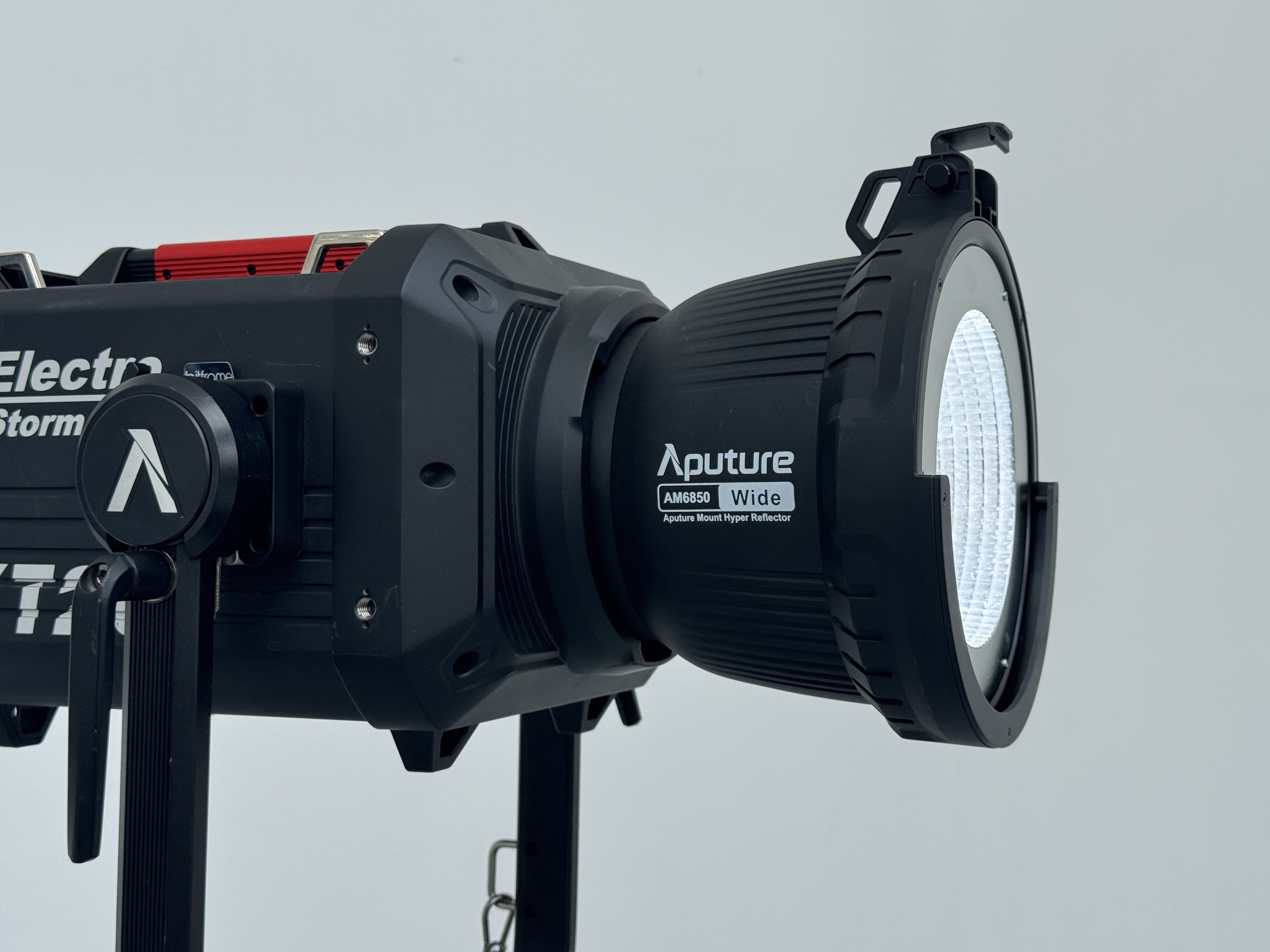 Aputure Storm XT 26 LED